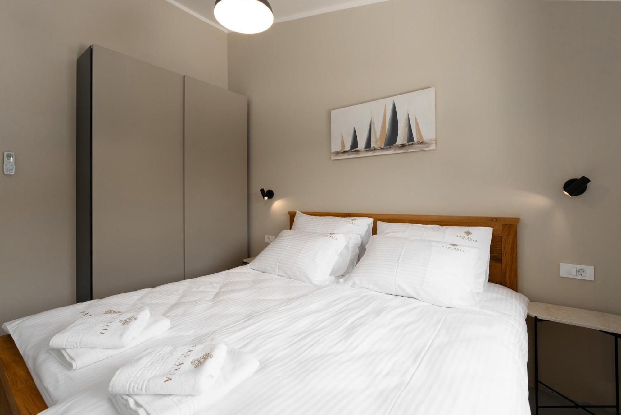 Luxury Apartments Villa San Avia 班约勒 外观 照片