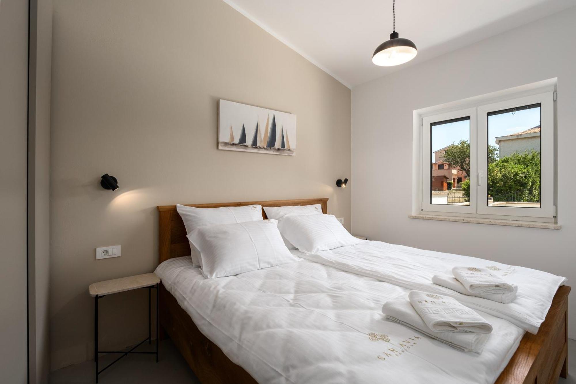 Luxury Apartments Villa San Avia 班约勒 外观 照片