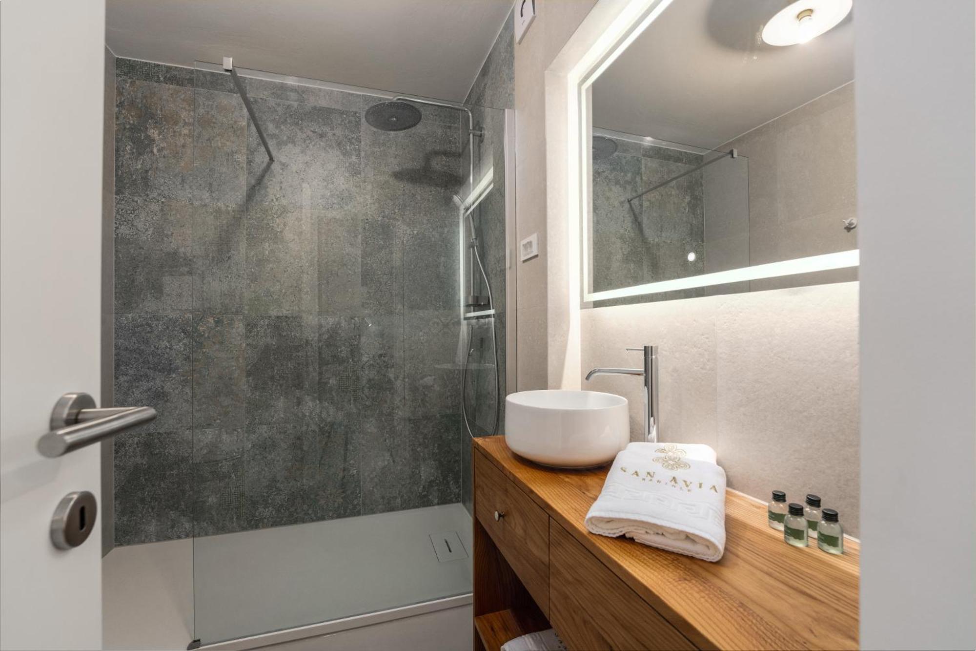 Luxury Apartments Villa San Avia 班约勒 外观 照片