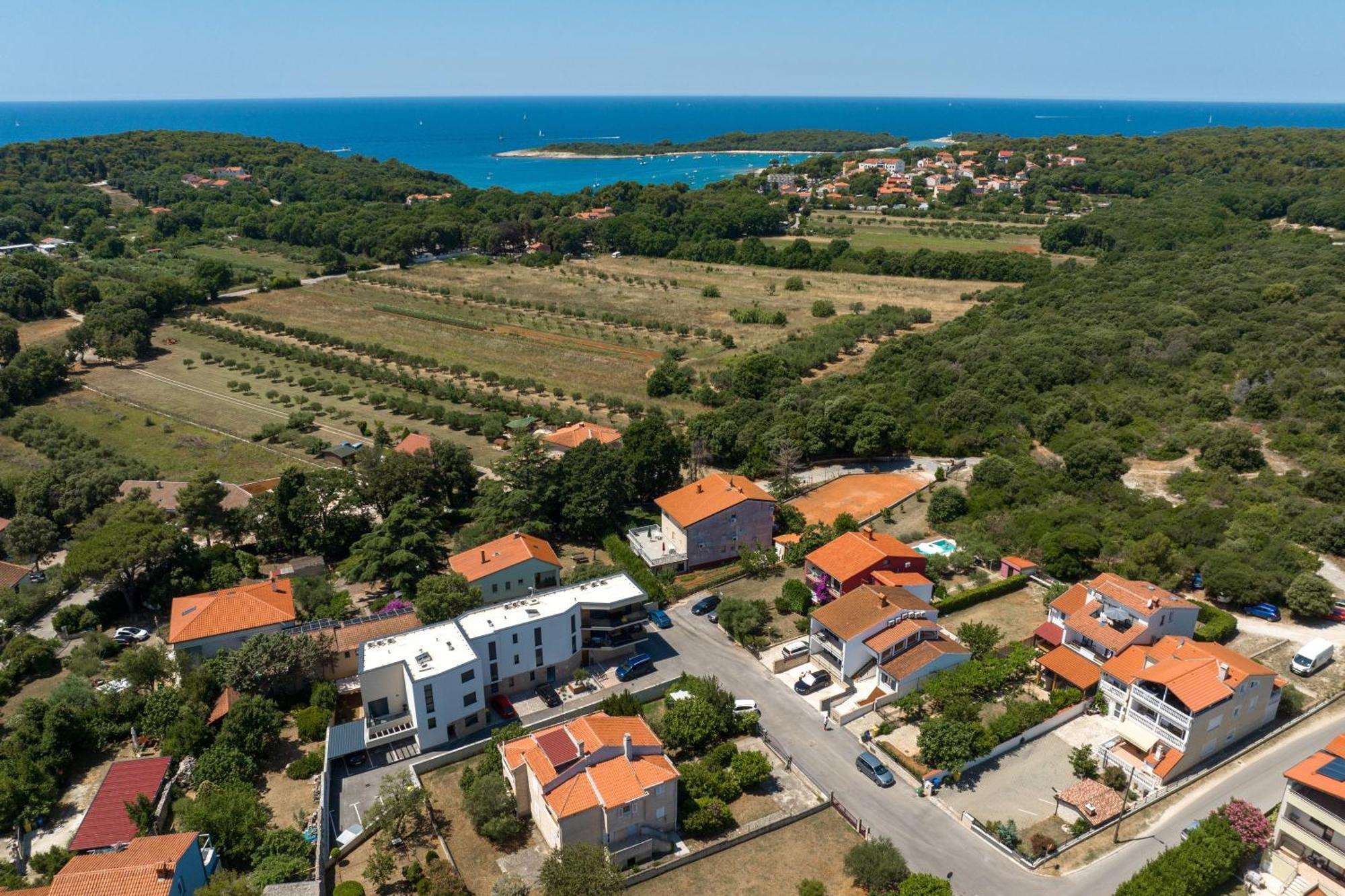 Luxury Apartments Villa San Avia 班约勒 外观 照片